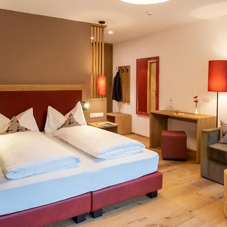 Hotel River Post Chienes